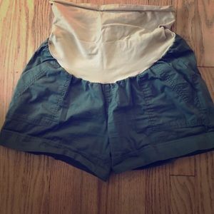 Maternity shorts